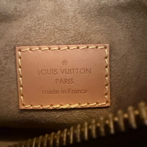 Louis Vuitton Loop Monogram Bag - Picture 8 of 12